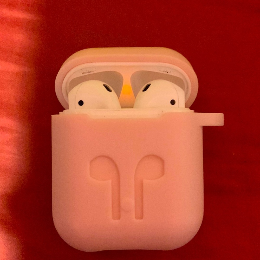 AirPods